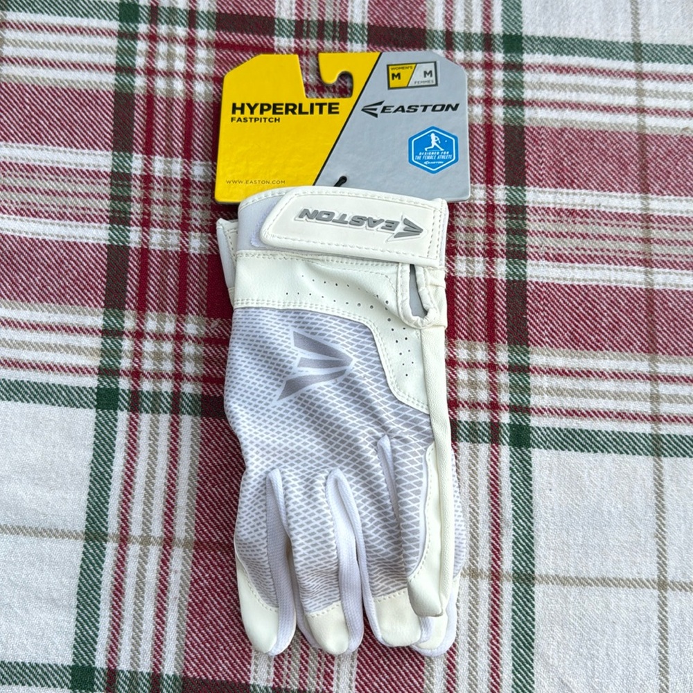Easton Women's Hyperlite Fastpitch Gloves medium